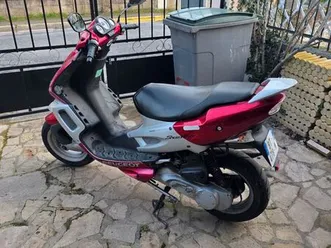 vend scooter peugeot 2t