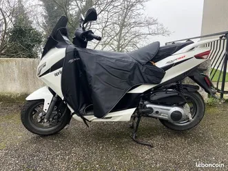 scooter aprilia sxr 50 + tablier
