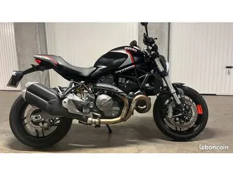 ducati monster 821 stealth - a2
