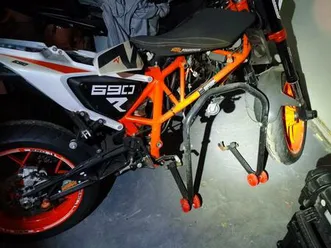 ② ktm 690 duke r