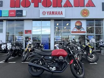 moto guzzi v7 stone 2024 850 cm3 | moto custom | 900 km | rouge | 03100 montlucon