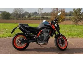 890 duke r (2022 - 23)