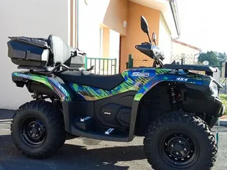 quad cfmoto cforce 520 long t3 état neuf, fonctionne parfaitement,250km, garenti 5 ans,model 2025, 1er mains, optionné d'un grand top case et d'un kit déco,prix