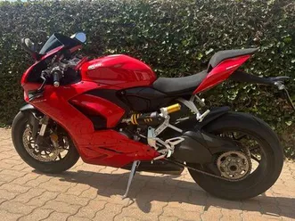 ducati panigale v2