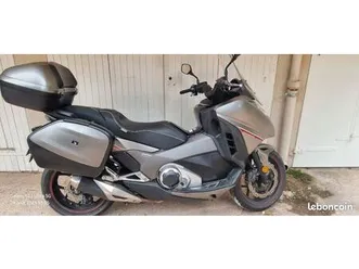 scooter honda integra s 750