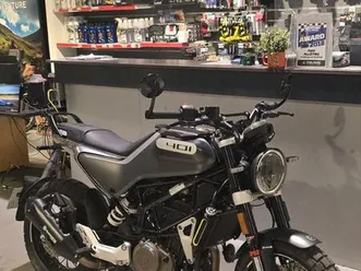 husqvarna svartpilen 401 abs a2