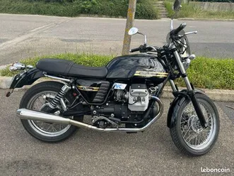 moto guzzi v7 classic