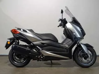 yamaha x-max 300 abs zwart