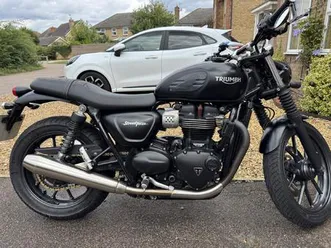 triumph street twin 900 roadster/retro petrol manual euro 4 (54 ps) 900 cc