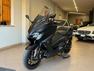 yamaha t max 560