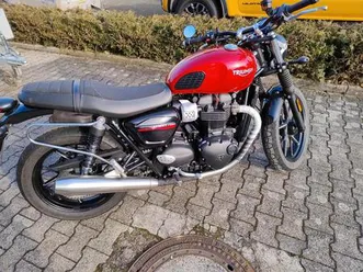 triumph street rein 900