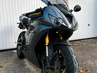 triumph daytona 675