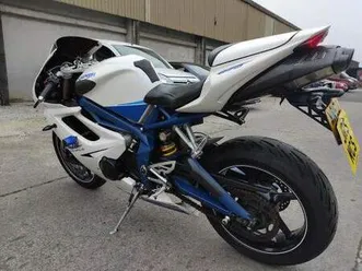 triumph, daytona, 2010, 675 (cc)