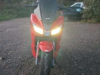 aprilia srx50