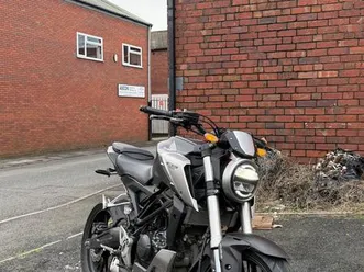 honda cb125r naked petrol manual euro 4 (14 ps) 125 cc