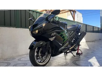 kawasaki zzr 1400 abs ktrc the queen!