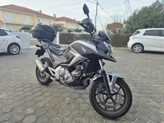 honda nc 700x. samora correia