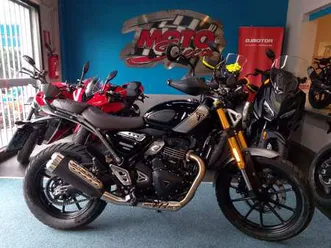 triumph scrambler 400x nero