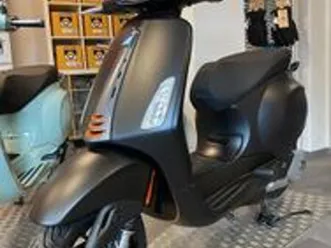 vespa sprint 125 sport