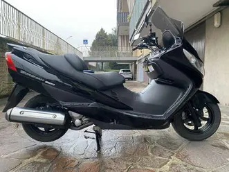 suzuki burgman 400 types