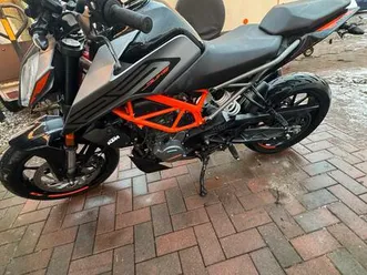 ktm duke 125 black edition