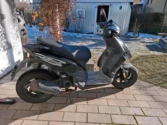 piaggio new typhoon 50 bj. 2010