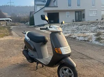 piaggio skr 125