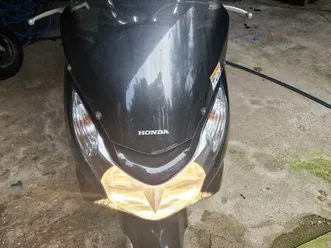 honda pcx 3000km oleiros