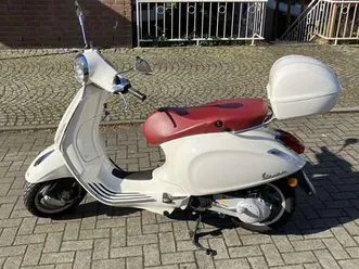 vespa primavera 50