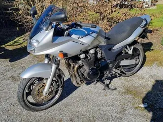 kawasaki zr 7 s, erst 22800km, 2.vorbesitzer.sehr gepflegt