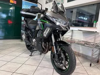 kawasaki versys 1000 se tourer con bauletto givi v
