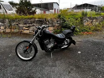 suzuki intruder vs600