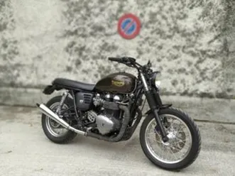 triumph thruxton 900