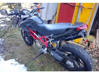 ducati hypermotard 1100