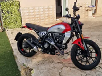 ducati scrambler 800 con 2000 chilometri. pari al