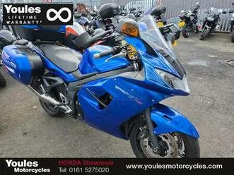 triumph sprint gt 1050 abs 1050 cc