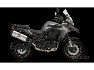 benelli trk 502x km zero tris valigie