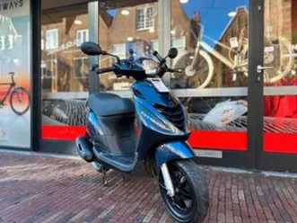piaggio zip sp | 2019 | 11.595km — scooters | piaggio — marktplaats