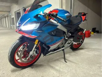 660 rs 2025 très bien équipée