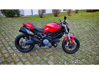 ducati monster 696