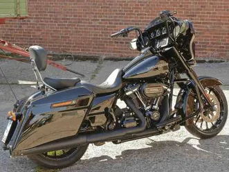 harley-davidson street glide