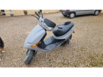 scooter peugeot buxy