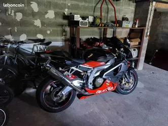 aprilia rsv 1000