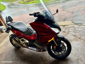 honda forza 750 2600km