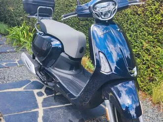 scooter 527 km état neuf