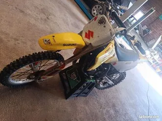 85 rm 2002 10h en parfaite état