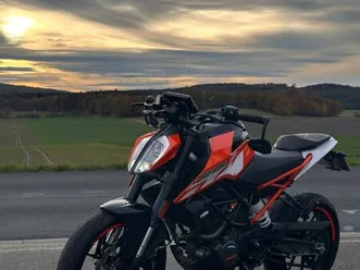ktm duke 125 (2020)