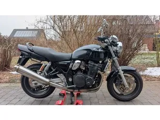 suzuki gsx 750 ae (inazuma)