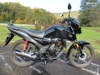 honda cb125f comme neuve sous garantie constructeur > 2027