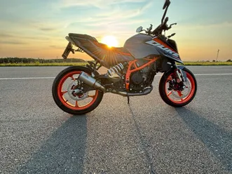 ktm duke 390